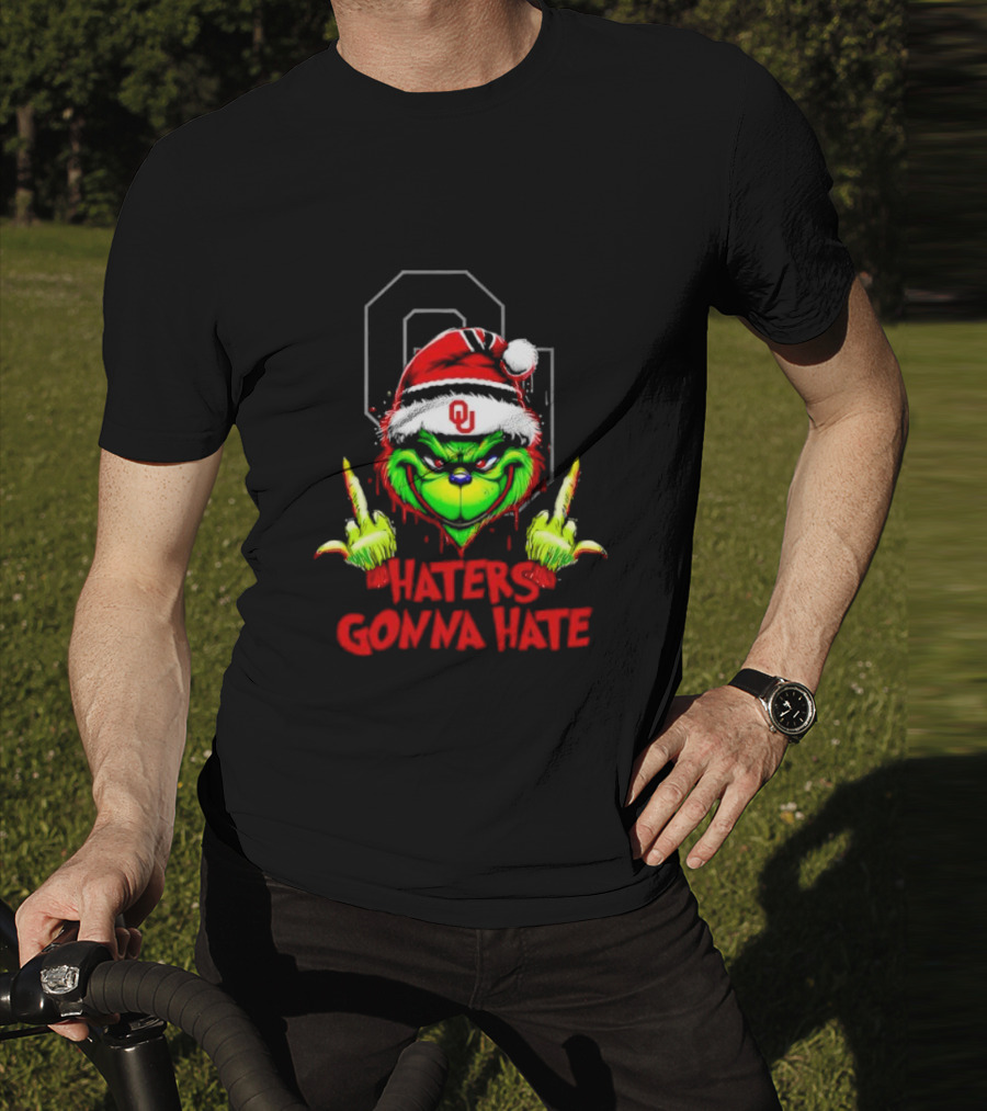 Oklahoma Sooners Grinch Haters Gonna Hate Middle Finger Santa Hat T-Shirt