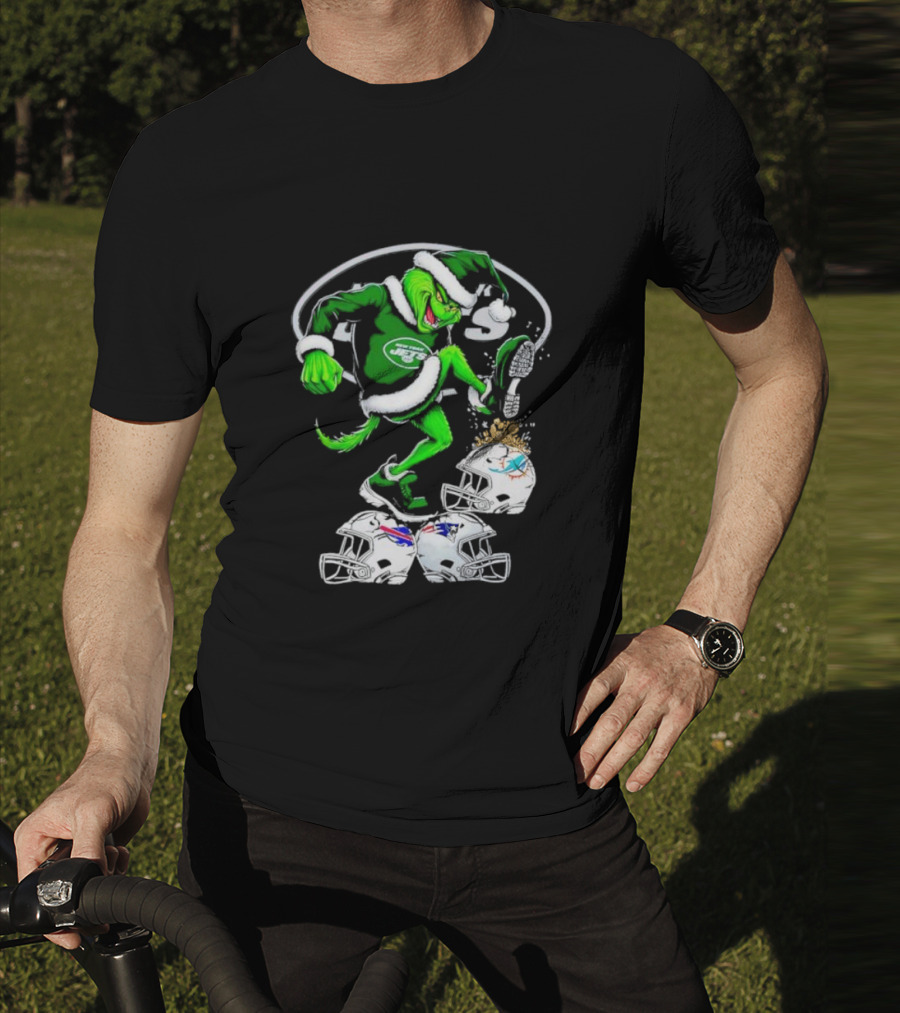 New York Jets Grinch Santa Stomping NFL Helmets Funny Christmas T-Shirt