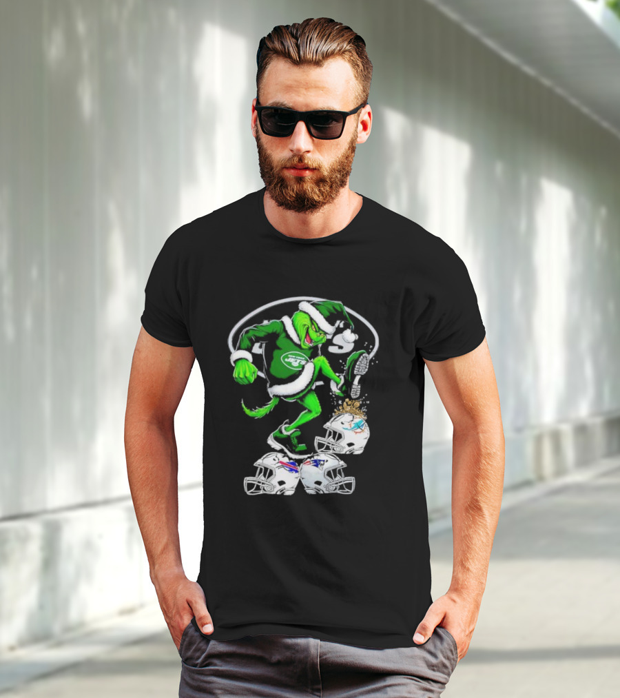 New York Jets Grinch Santa Stomping NFL Helmets Funny Christmas T-Shirt