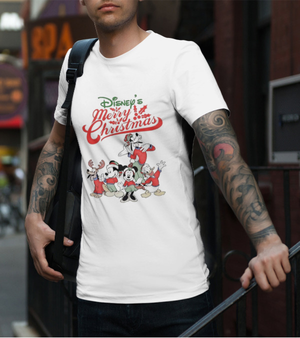 Disney’s Merry Christmas Mickey Minnie Goofy Pluto Festive Holiday T-Shirt