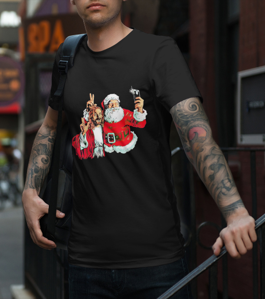 Santa And Jesus Taking Selfie Best Friends Christmas T-Shirt