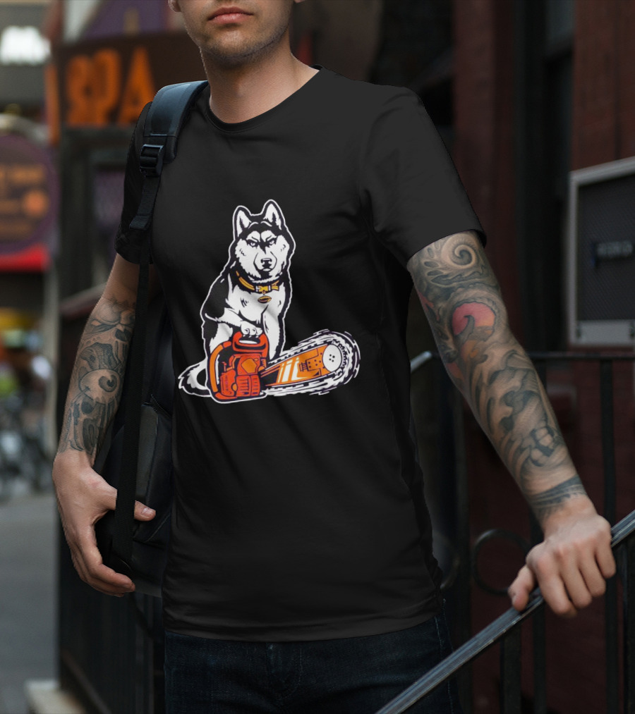 Washington Huskies Beaver Buster Chainsaw Dog T-Shirt