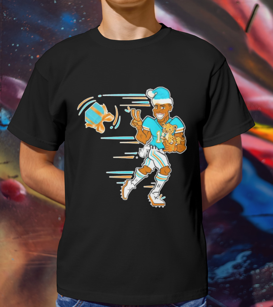 Tyreek Hill Cheetah Claus Football Holiday Player With Cheetah And Santa Hat T-Shirt
