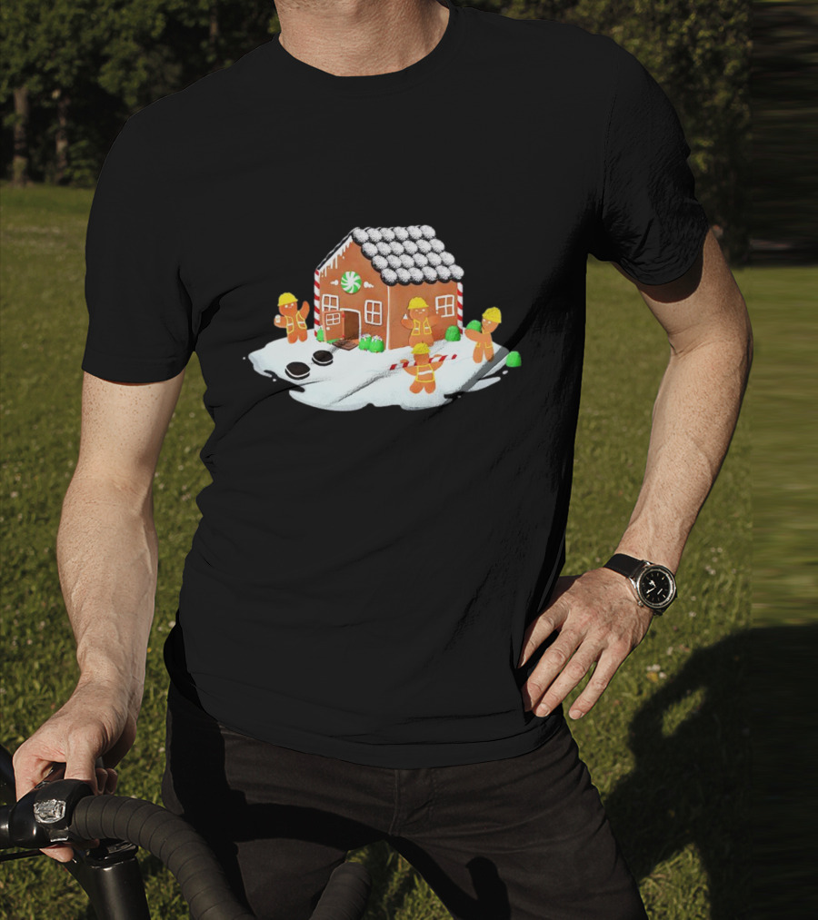 Gingerbread House Construction Crew Christmas Scene T-Shirt
