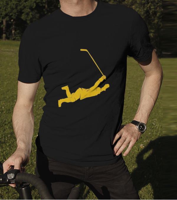 Bobby Orr Flying Hockey T-Shirt