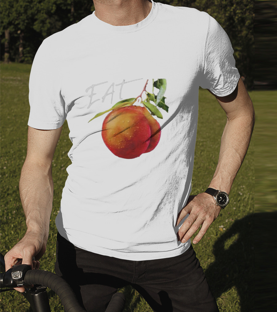 EAT Juicy Peaches With Dewy Leaves T-Shirt
