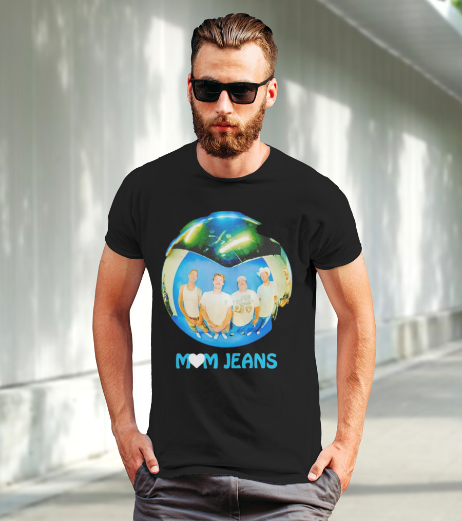 Mom Jeans Heart Raiders Orb Photo T-Shirt