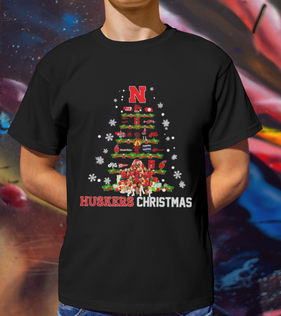 Huskers Christmas Tree With Nebraska Cornhuskers Logo And Holiday Decorations T-Shirt