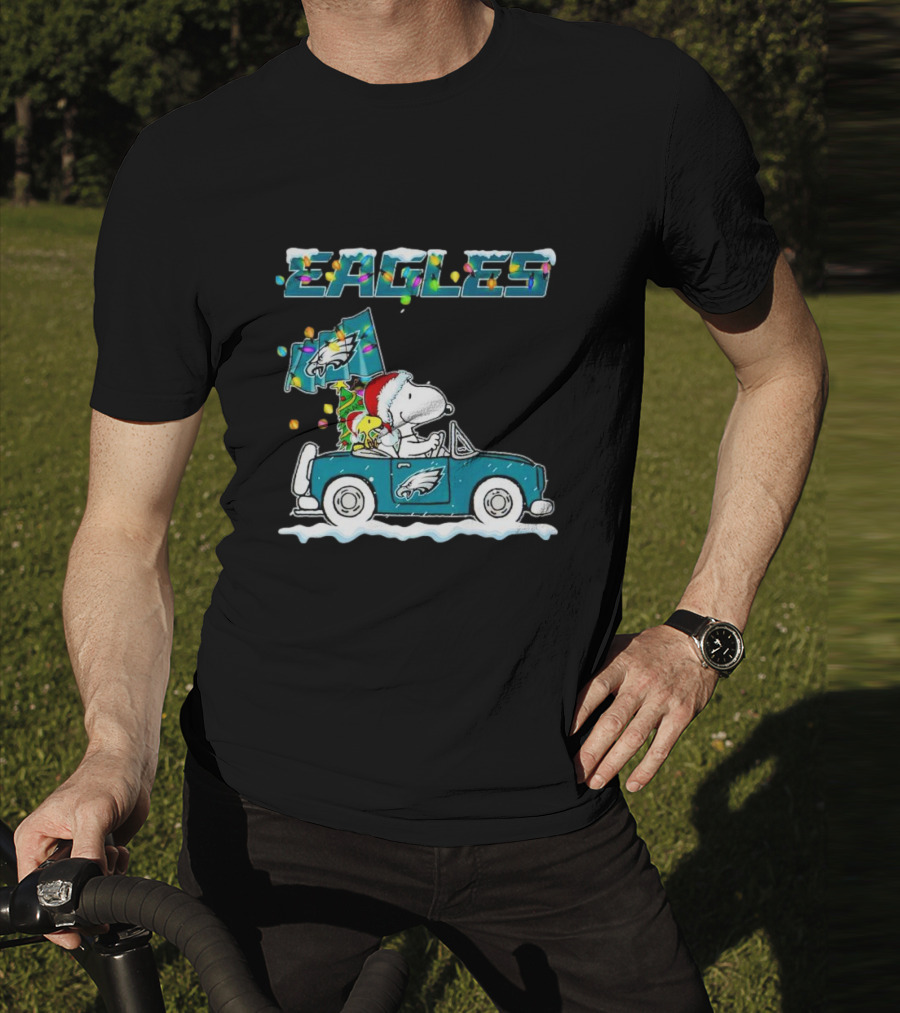 Eagles Snoopy Woodstock Christmas Driving Philadelphia Car T-Shirt