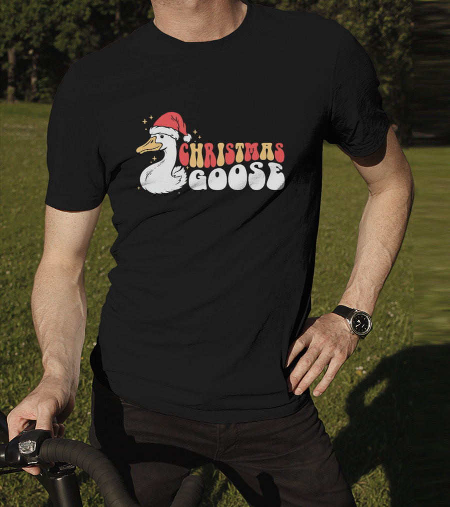 Christmas Goose Santa Hat Retro Holiday Duck T-Shirt