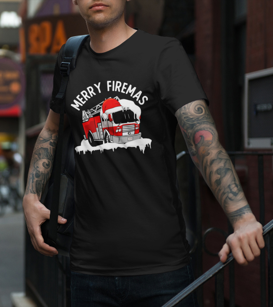 Merry Firemas Fire Truck Santa Hat Christmas T-Shirt