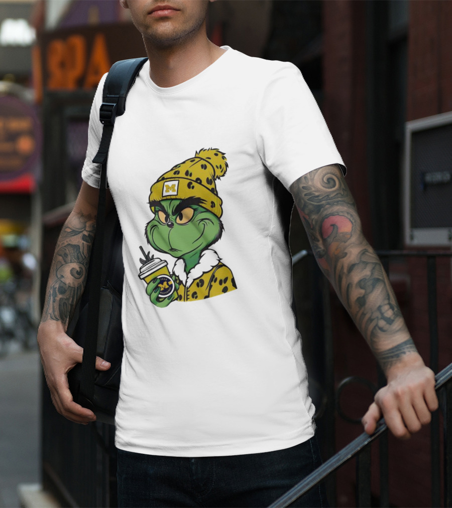 Grinch Boujee Michigan Wolverines M Logo Winter Outfit Coffee Cup T-Shirt