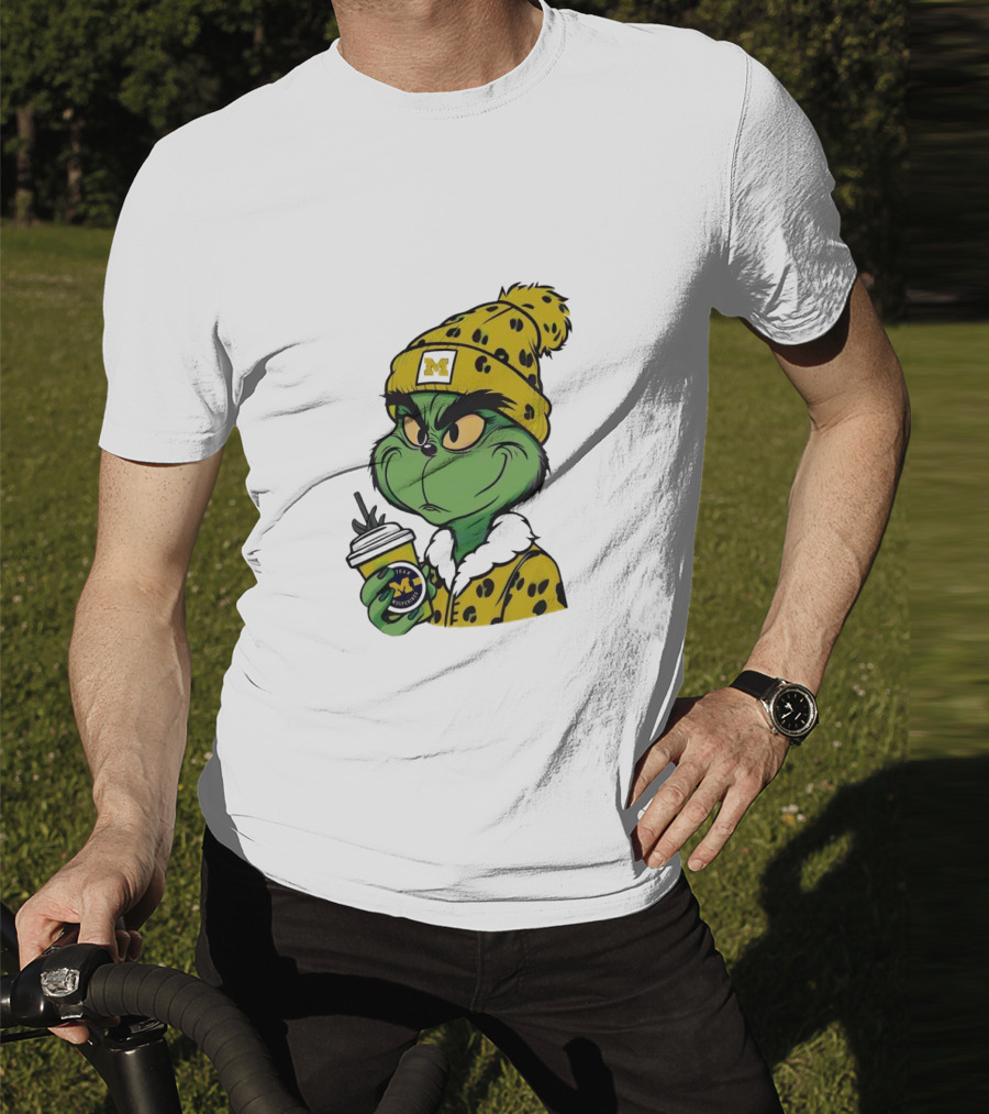 Grinch Boujee Michigan Wolverines M Logo Winter Outfit Coffee Cup T-Shirt