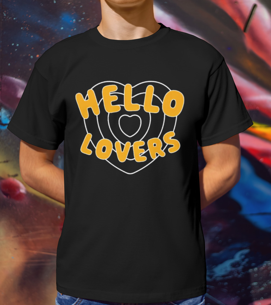 HELLO LOVERS Heart Outline T-Shirt