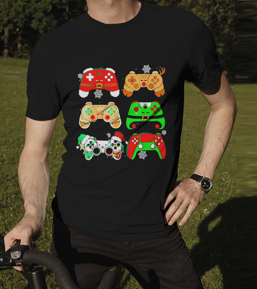 Santa Elf Gaming Controllers Christmas Gamer Holiday T-Shirt