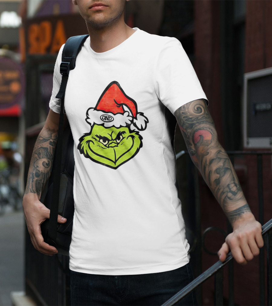 Grinch Christmas DND Santa Hat Image T-Shirt