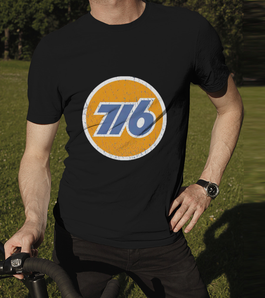 Union 76 Vintage Style 76 Gas Station Iconic T-Shirt