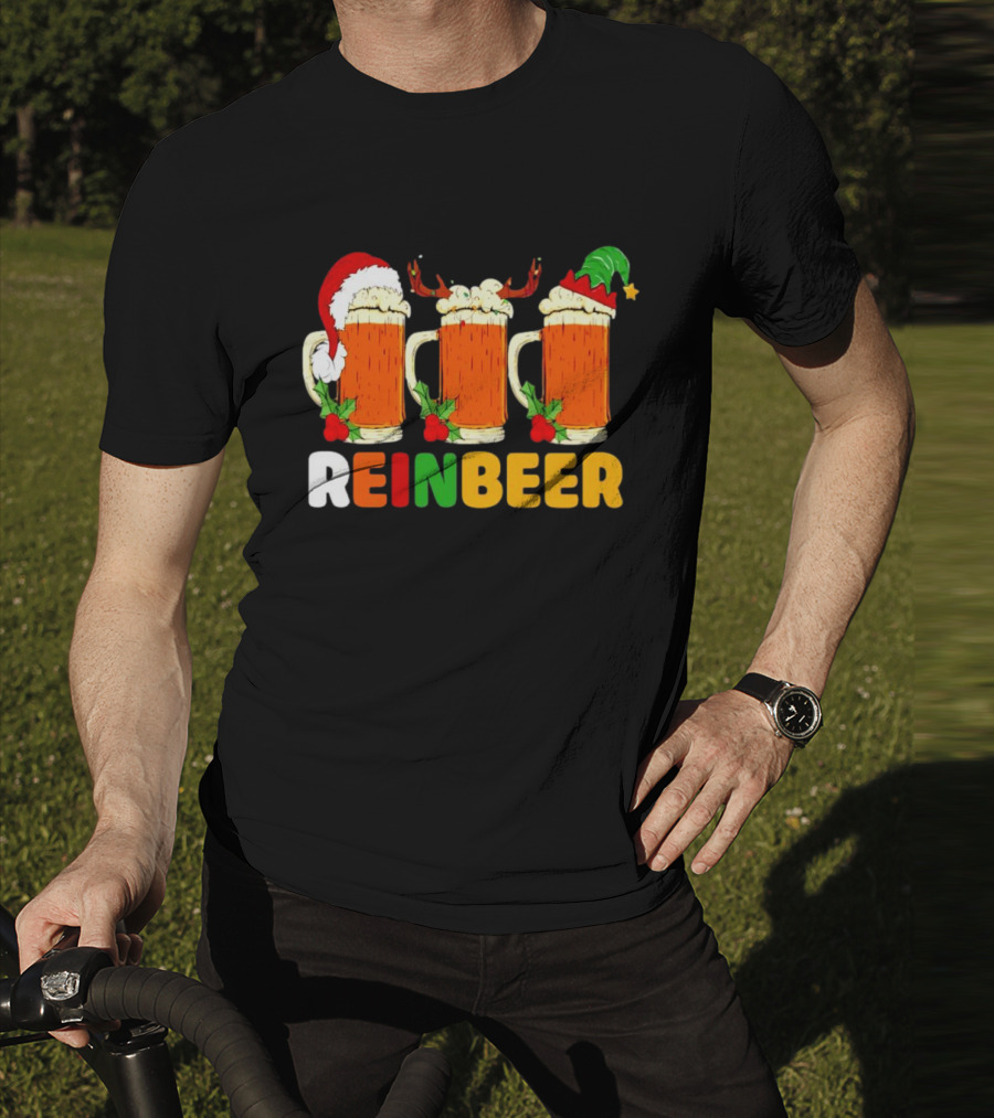 Reinbeer Merry Christmas Funny Beer Mugs With Santa And Elf Hats And Reindeer Antlers T-Shirt