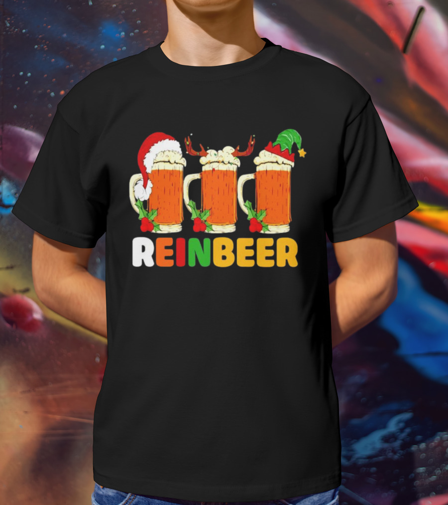 Reinbeer Merry Christmas Funny Beer Mugs With Santa And Elf Hats And Reindeer Antlers T-Shirt