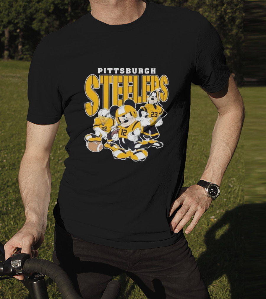 Pittsburgh Steelers Mickey Mouse Donald Duck Goofy Football Team T-Shirt