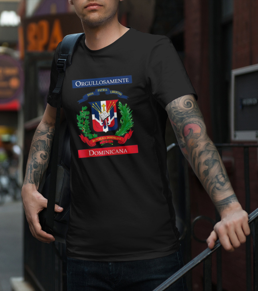 Orgullosamente Dominicana Dios Patria Libertad República Dominicana Flag T-Shirt