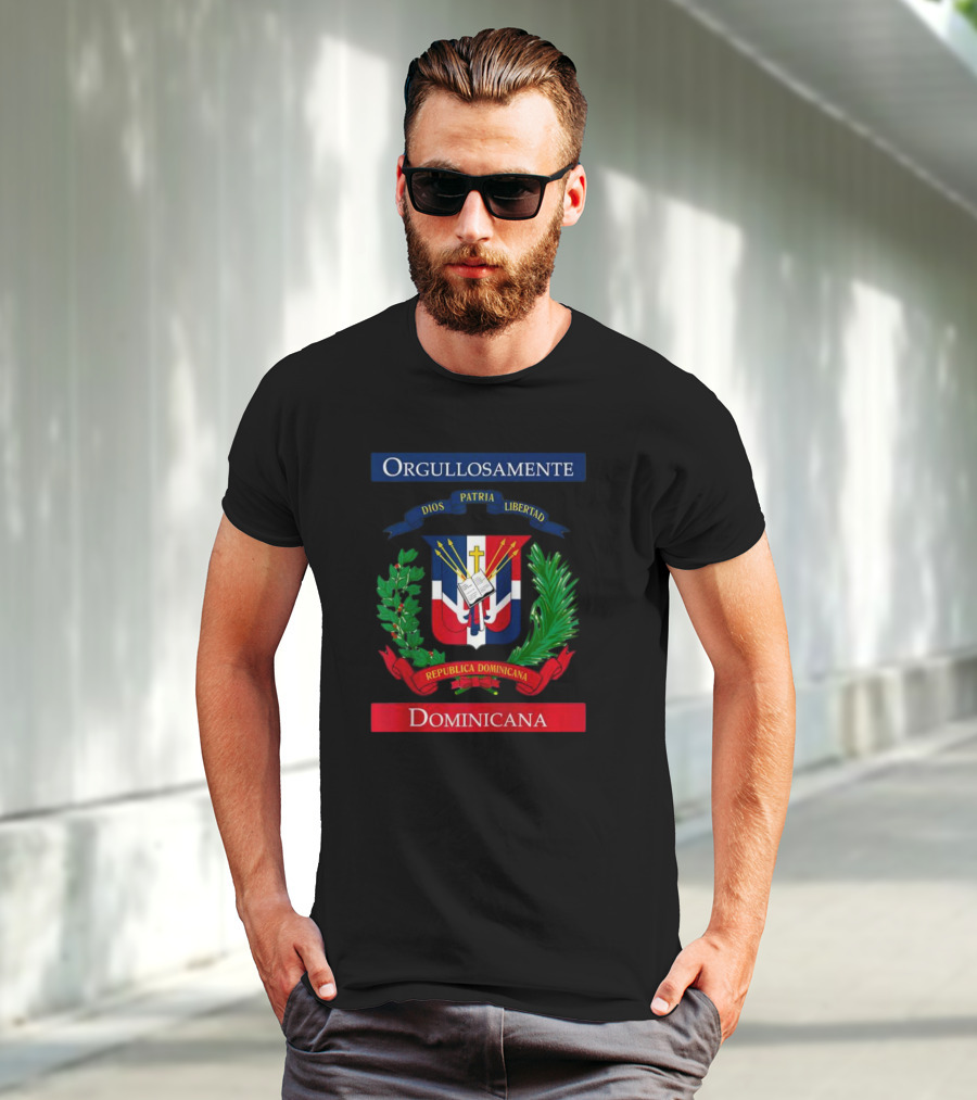 Orgullosamente Dominicana Dios Patria Libertad República Dominicana Flag T-Shirt
