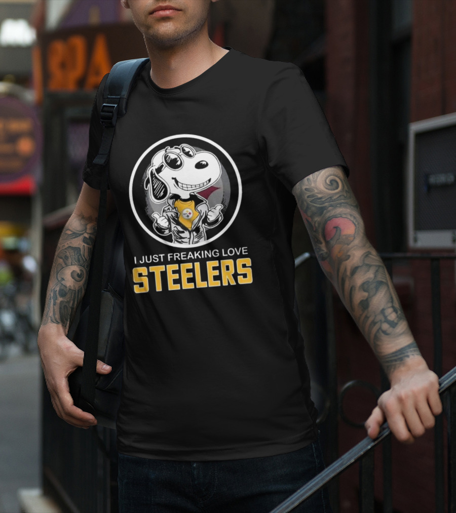I Just Freaking Love Steelers Pittsburgh Steelers Snoopy T-Shirt