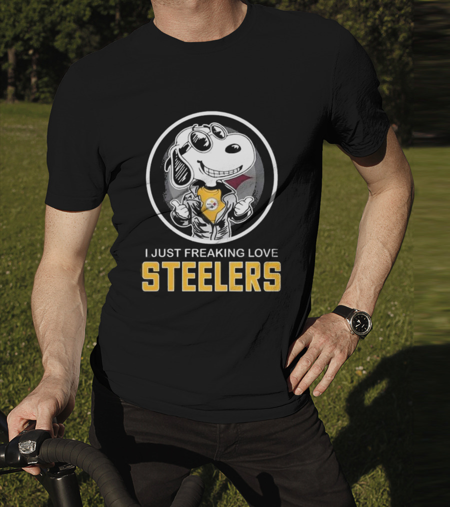 I Just Freaking Love Steelers Pittsburgh Steelers Snoopy T-Shirt