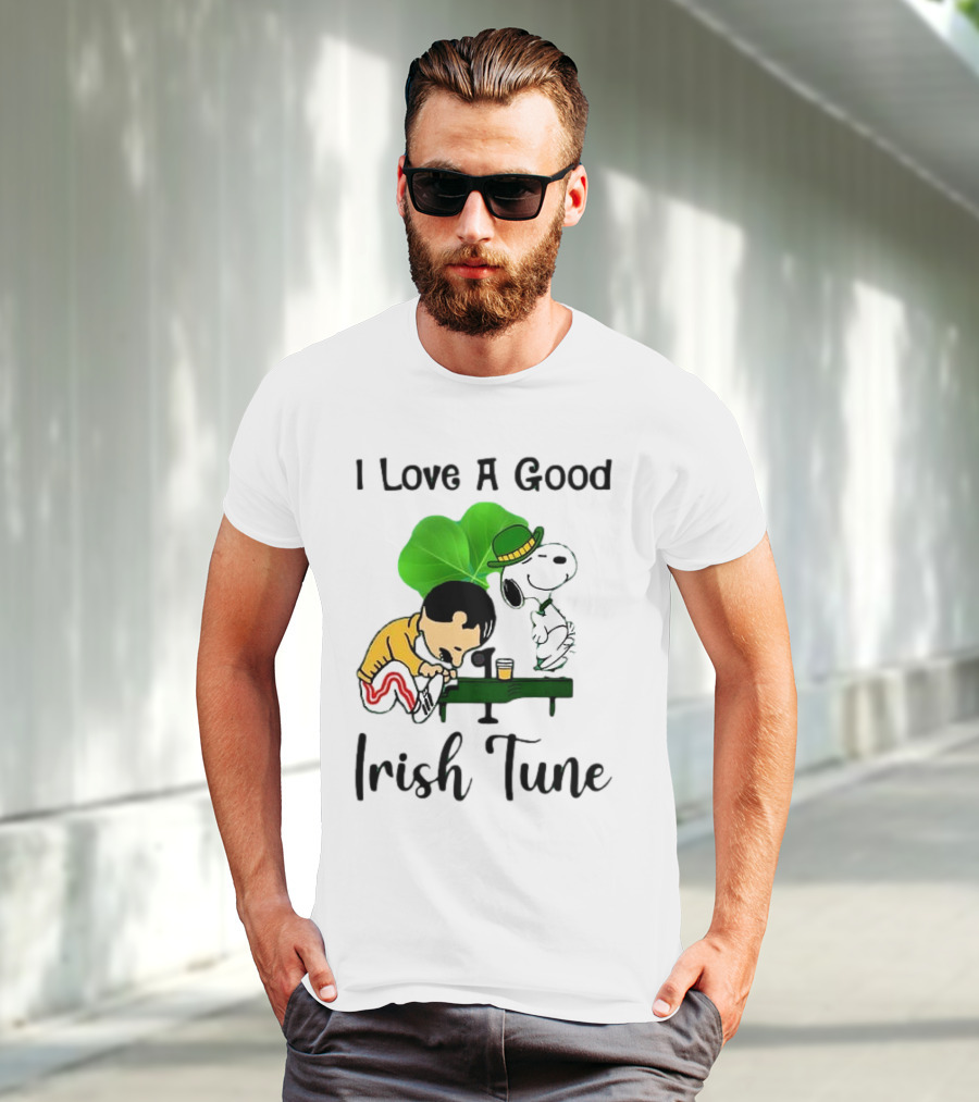 I Love A Good Irish Tune St Patrick Day Snoopy Piano Shamrock T-Shirt