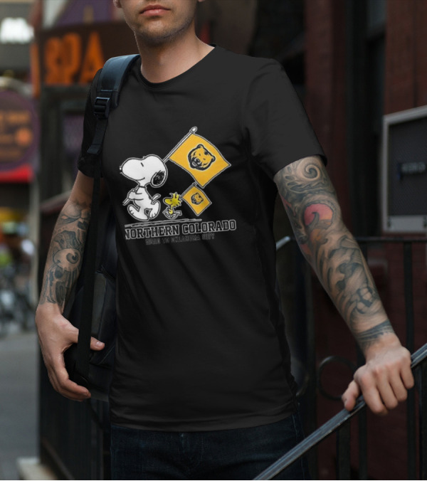 Snoopy Northern Colorado Bears Road To Oklahoma City Flags T-Shirt
