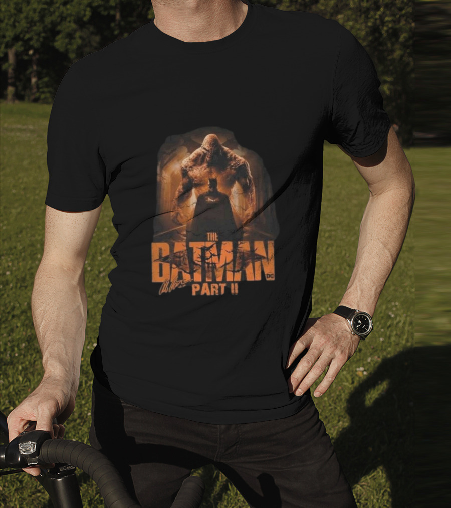The Batman Part II Gotham City DC Comic Signature Hero T-Shirt