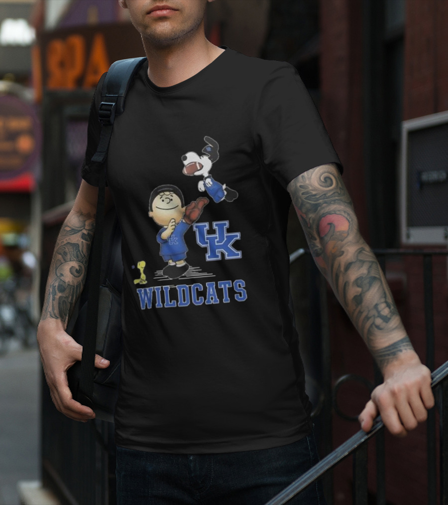 Snoopy Charlie Brown Woodstock UK Wildcats Peanuts T-Shirt