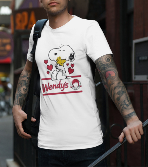 Snoopy Woodstock Hearts Wendy's T-Shirt