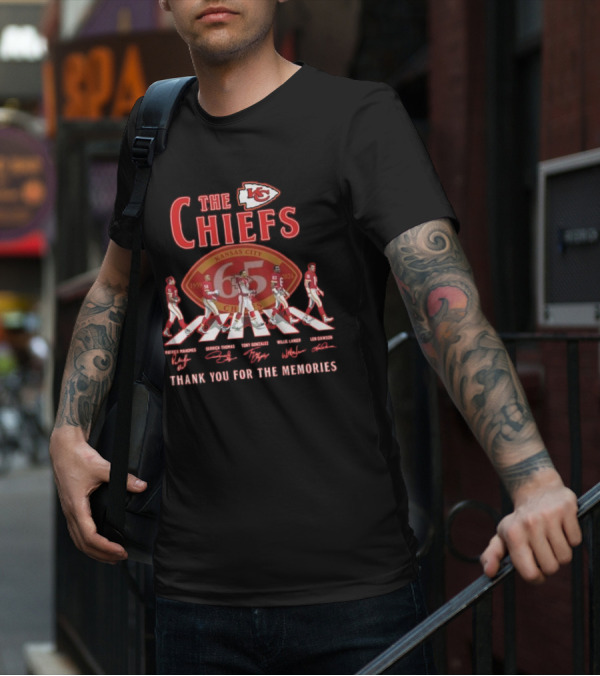 The Kansas City Chiefs 65 Years Thank You For The Memories Patrick Mahomes Derrick Thomas Tony Gonzalez Willie Lanier Len Dawson Abbey Road Signatures T-Shirt