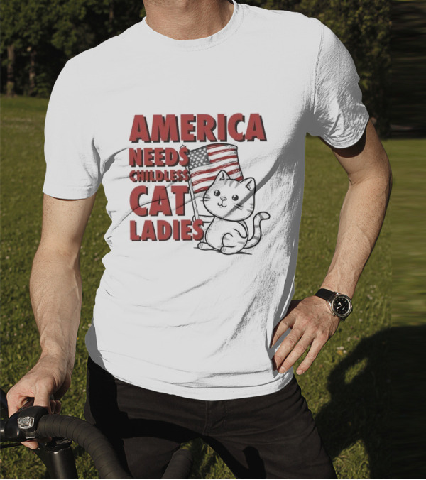 America Needs Childless Cat Ladies Cat With American Flag T-Shirt