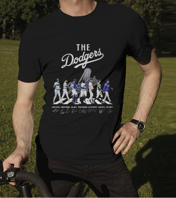 The Dodgers Shohei Ohtani Freddie Freeman Will Smith Trayce Thompson Clayton Kershaw Mookie Betts Dave Roberts Signatures T-Shirt
