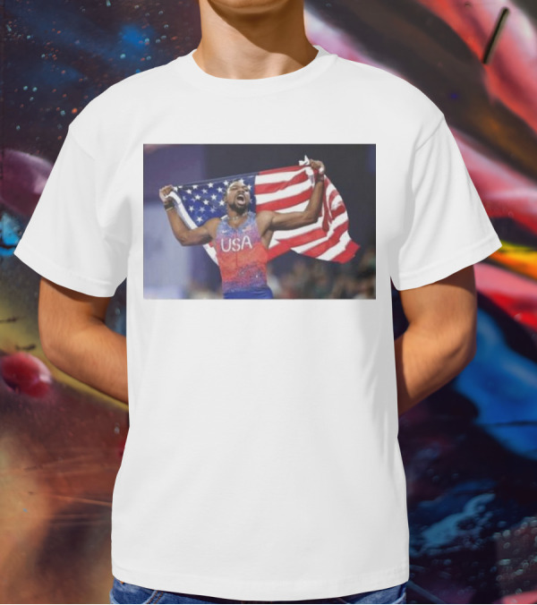 USA Track Champion Noah Lyles Celebrates 100M Victory Paris Olympics T-Shirt