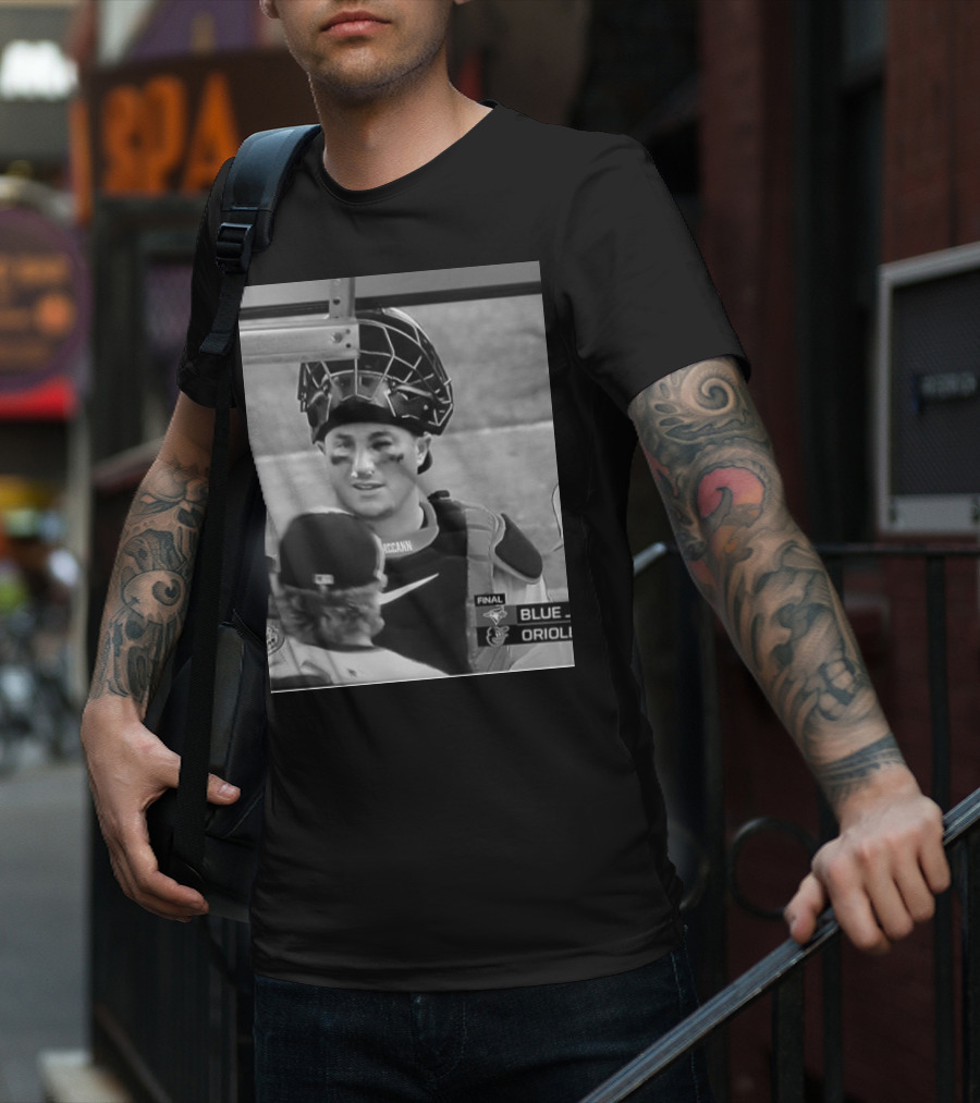 Orioles Catcher James Mccann Nosebleeds After Hit In Face During Game Against Blue Jays T-Shirt