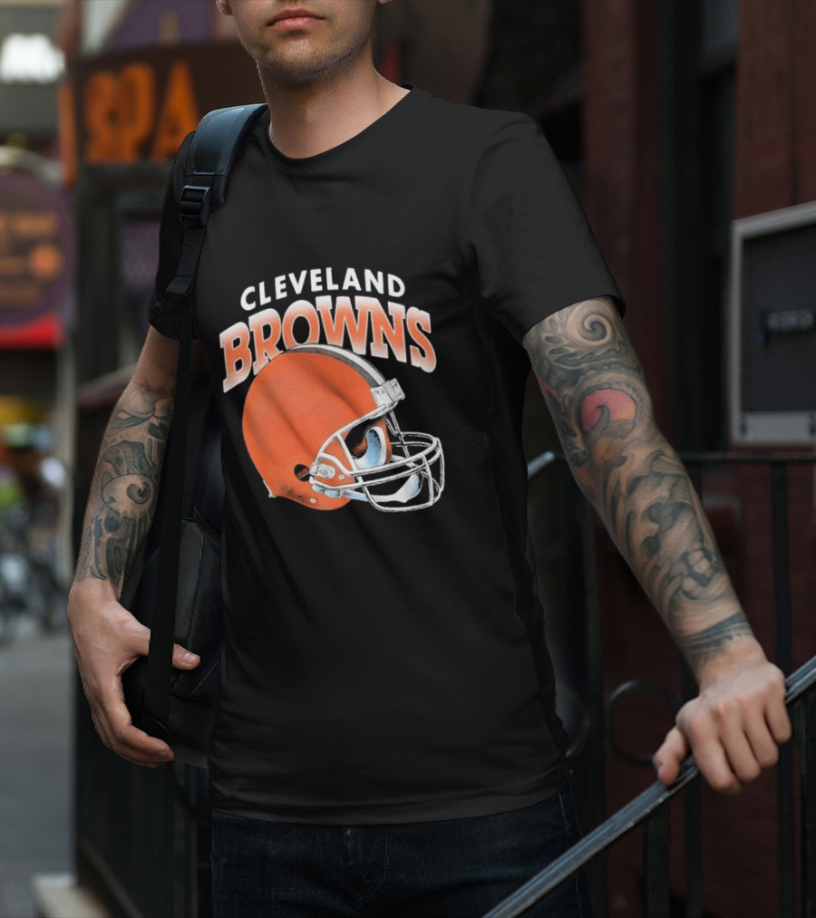 Cleveland Browns Helmet Logo Gradient T-Shirt