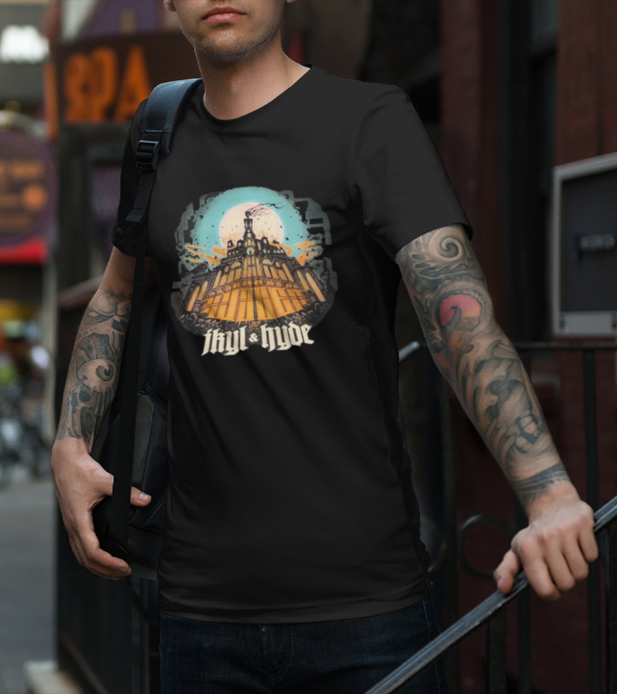 Jkyl And Hyde Haunted Castle Under Full Moon T-Shirt