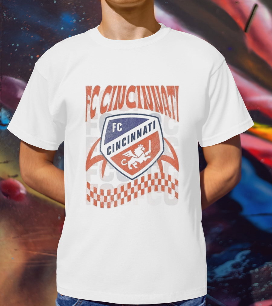FC Cincinnati Shield Vibes Checking Rampant Lion T-Shirt