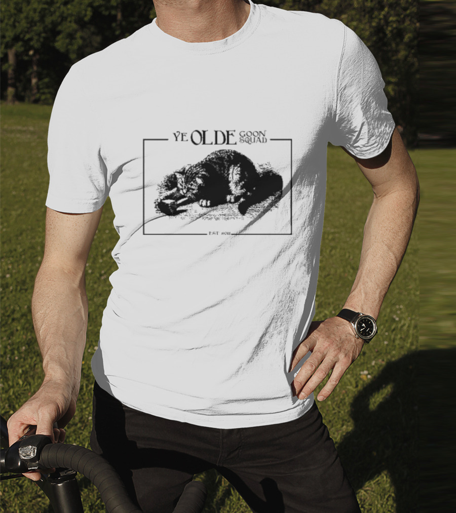 Ye Olde Goon Squad Est 2011 The Yogscast Cat T-Shirt