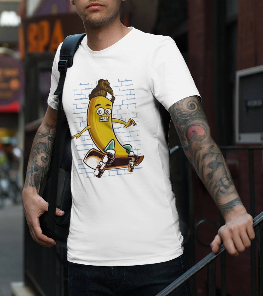 Inktastic Skateboarding Banana Beanie Graffiti Style Skateboard Rider T-Shirt