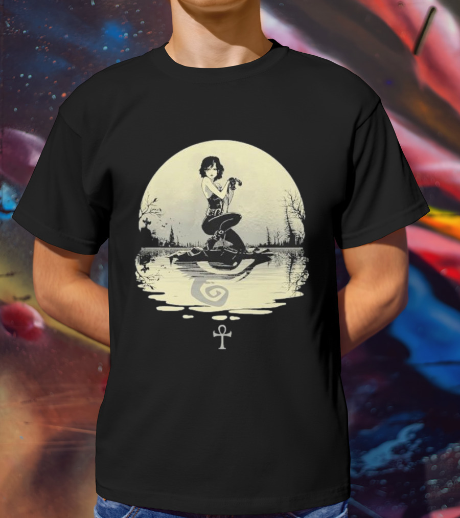 The Sandman Death Ankh Reflected In Moonlit Water Scene T-Shirt