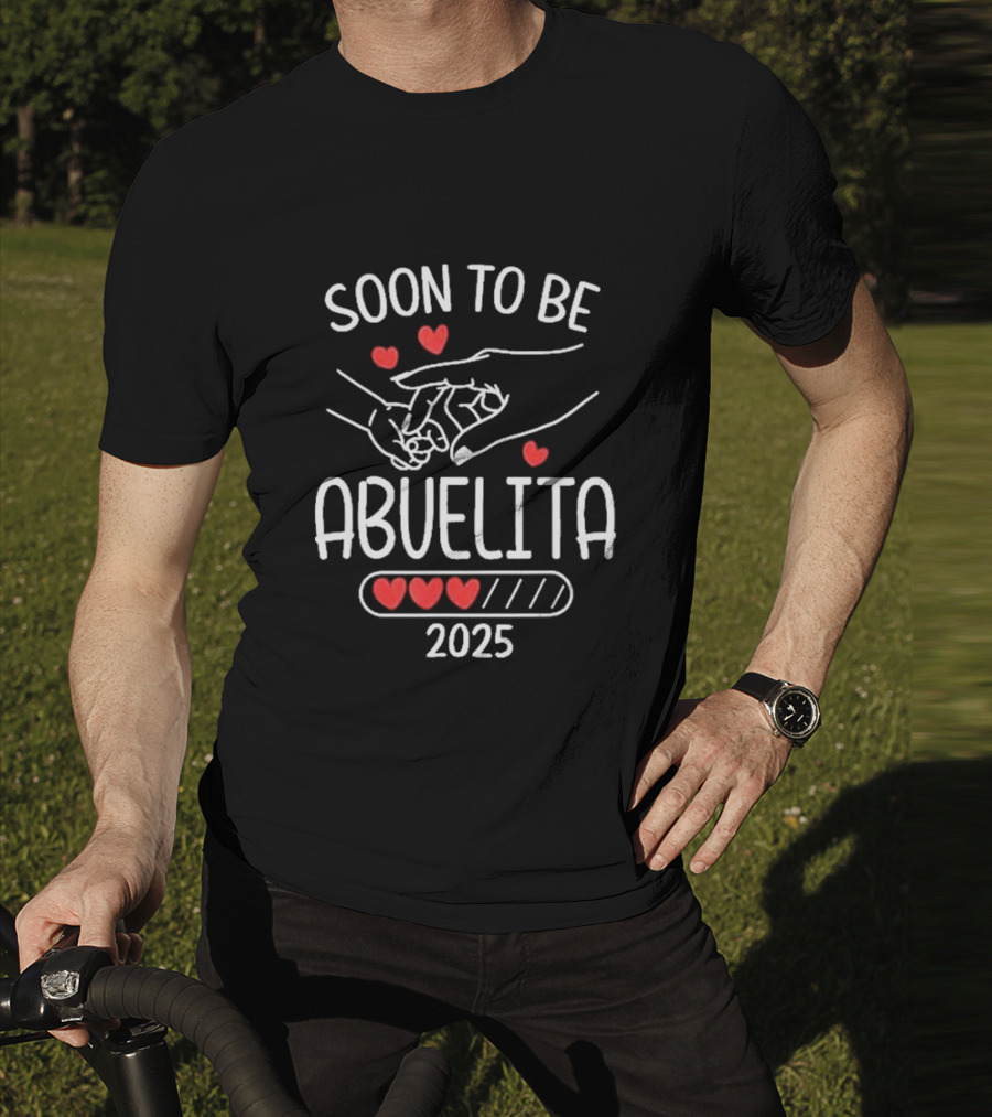 Soon To Be Abuelita 2025 Loading Family Matching T-Shirt