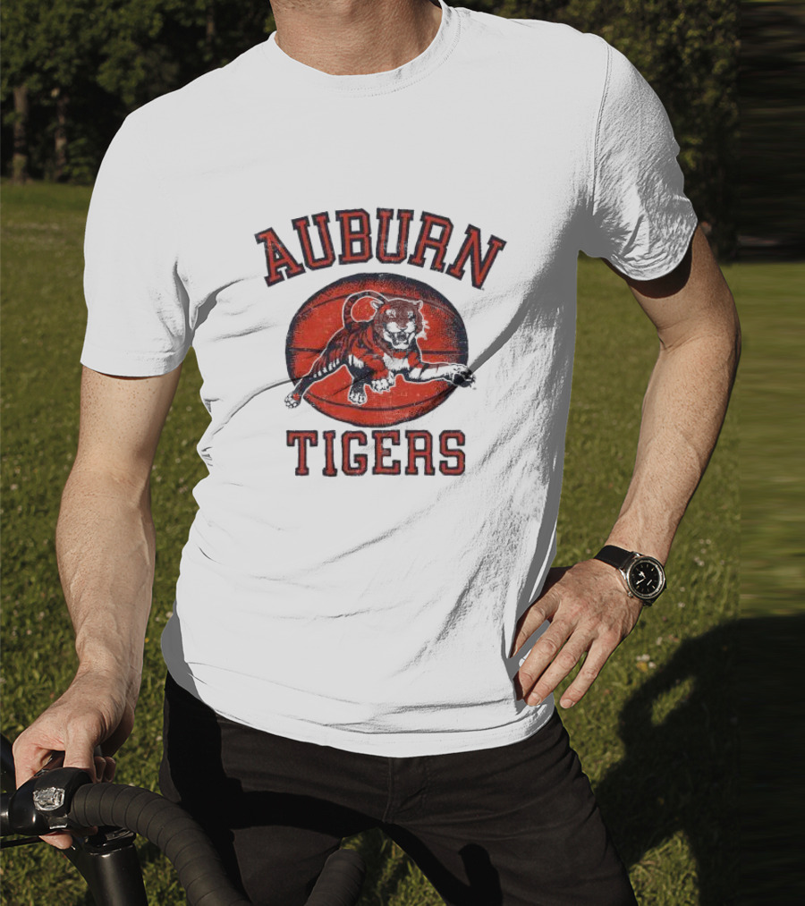 Auburn Tigers Vintage Basketball Tiger Ball T-Shirt