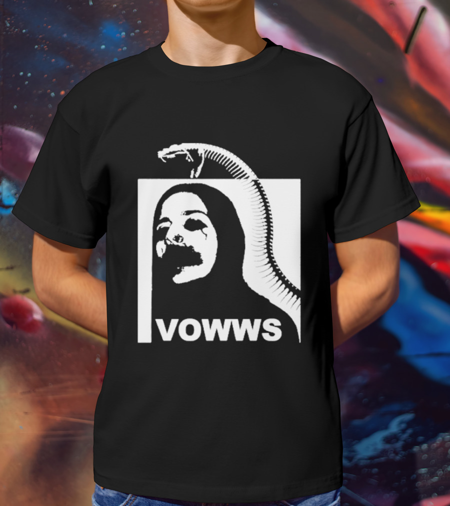 Vowws Snake Minimalist T-Shirt