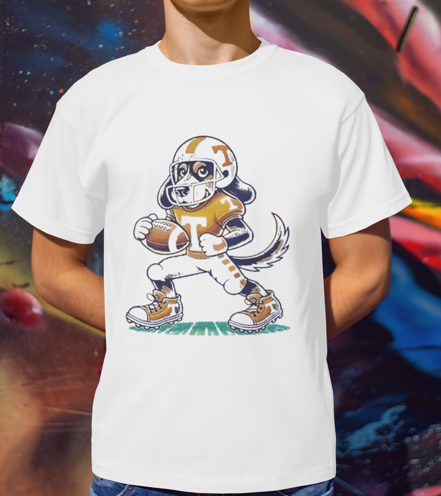 Tennessee Vols Smokey Dog Mascot Football Player T-Shirt