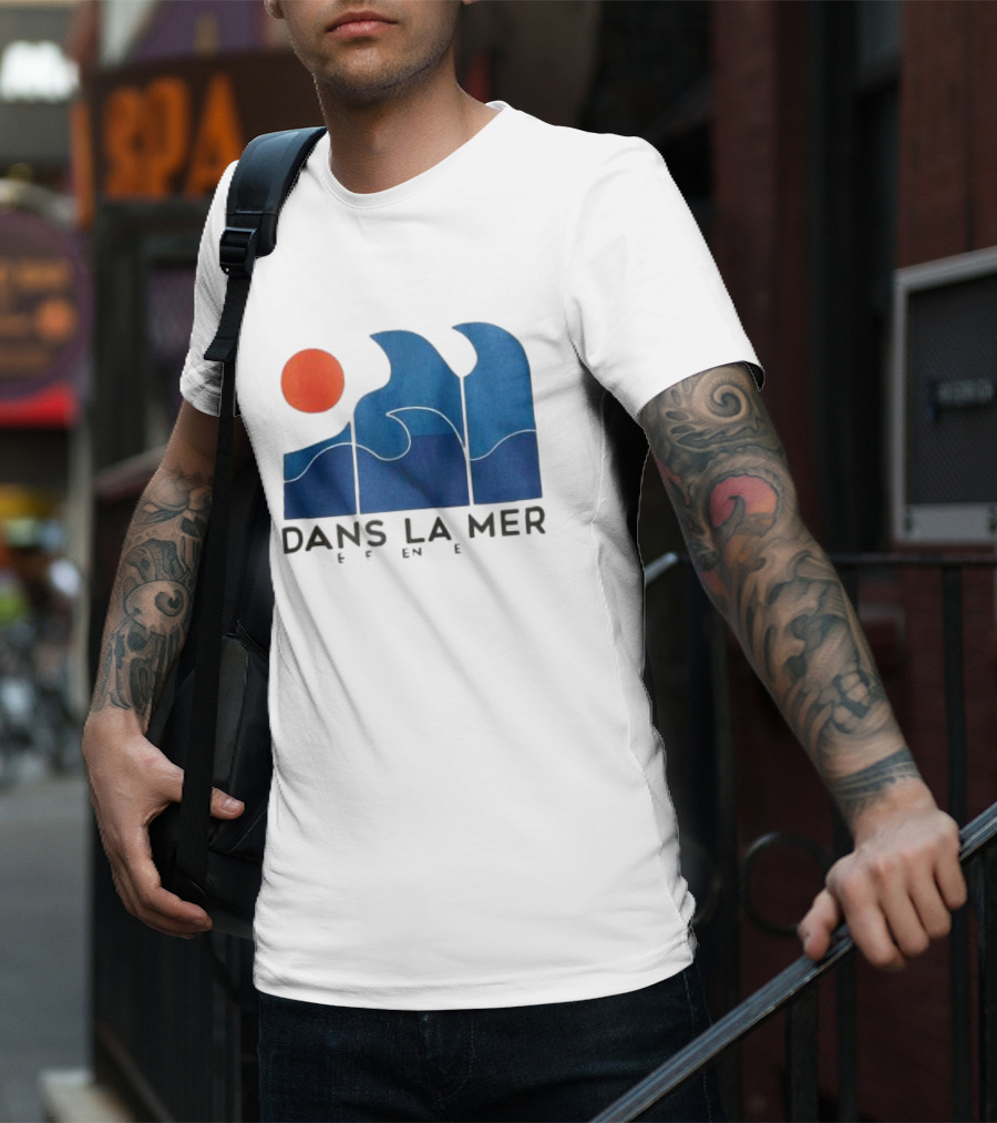 Dans La Mer Waves And Sun T-Shirt