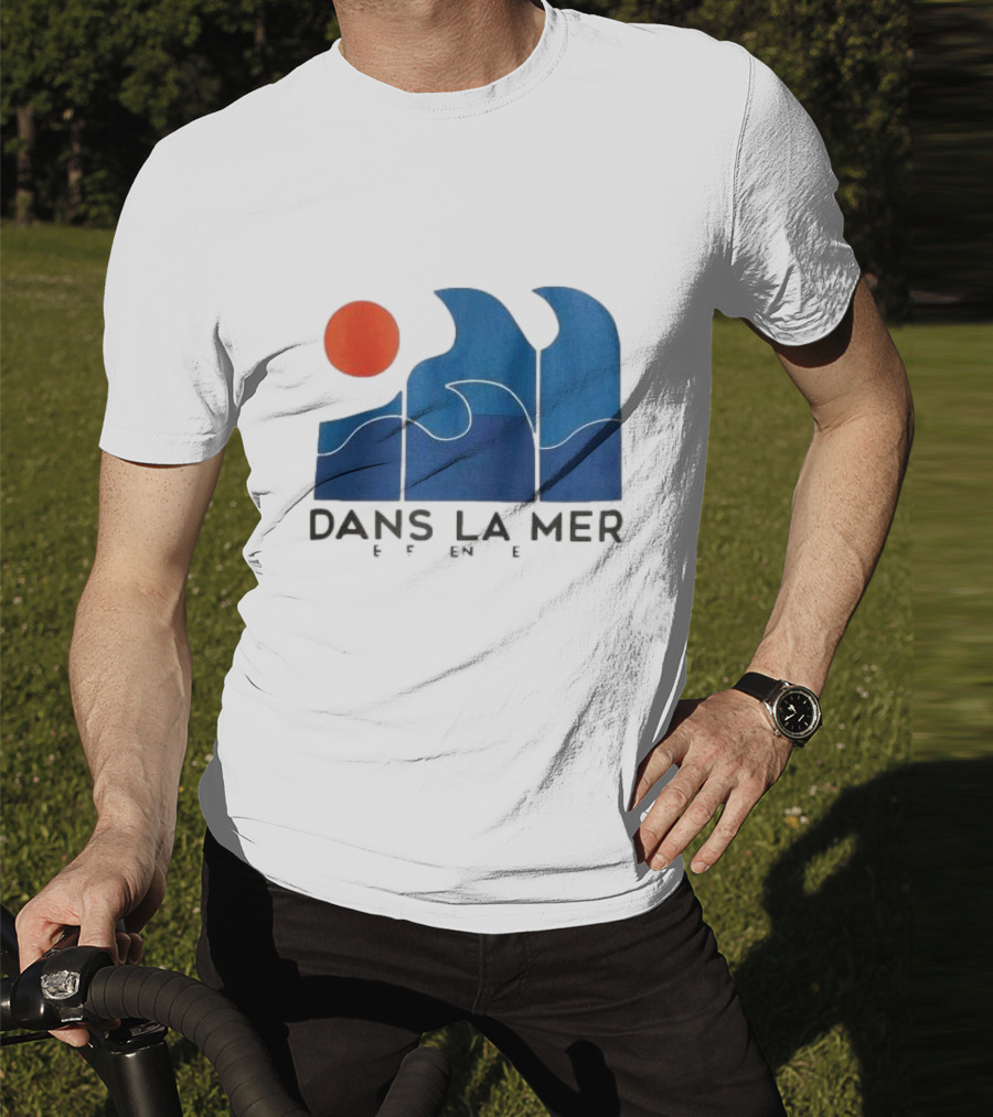 Dans La Mer Waves And Sun T-Shirt